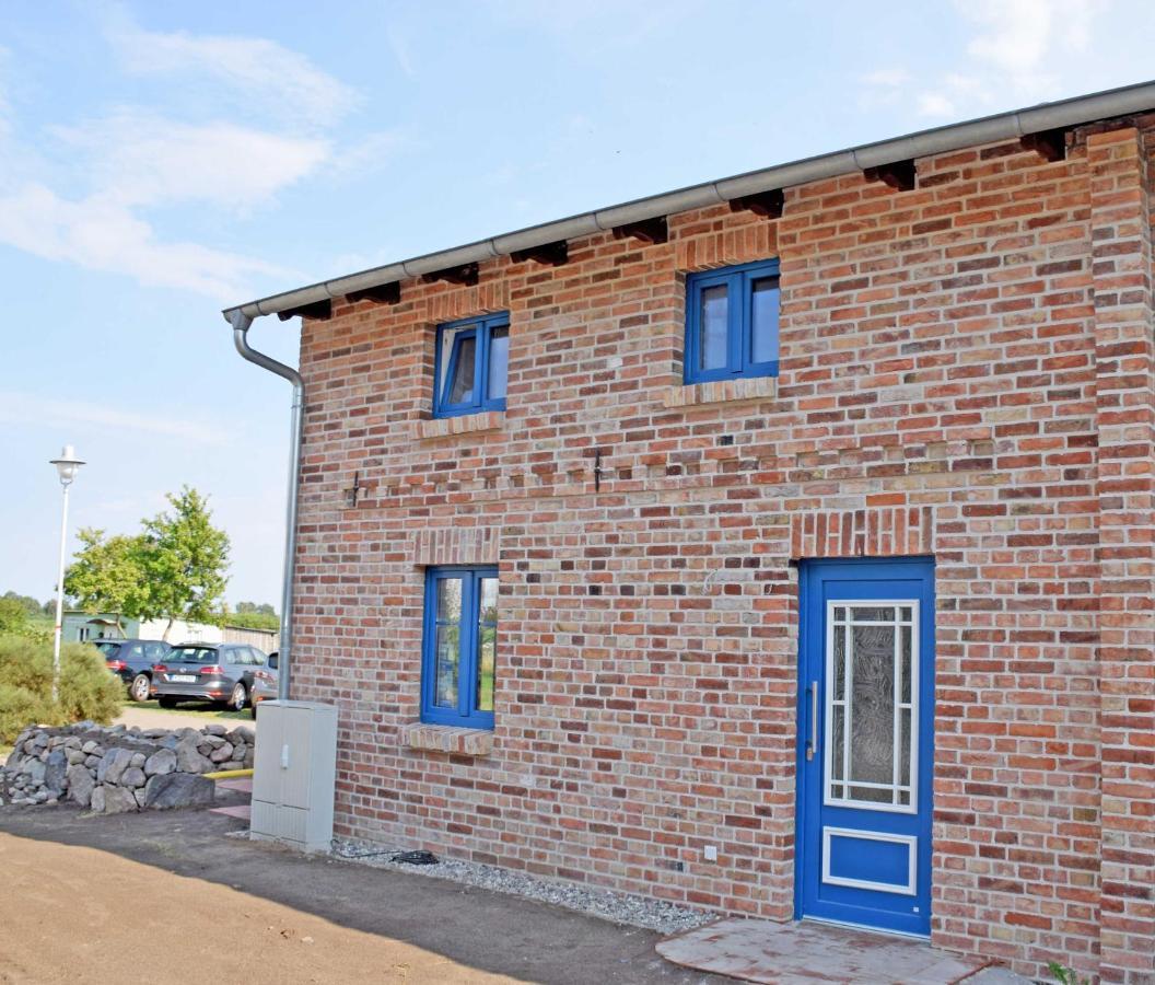 Ferienhaus Zum Boddenstrand Mit Ka Groß Zicker Exteriér fotografie