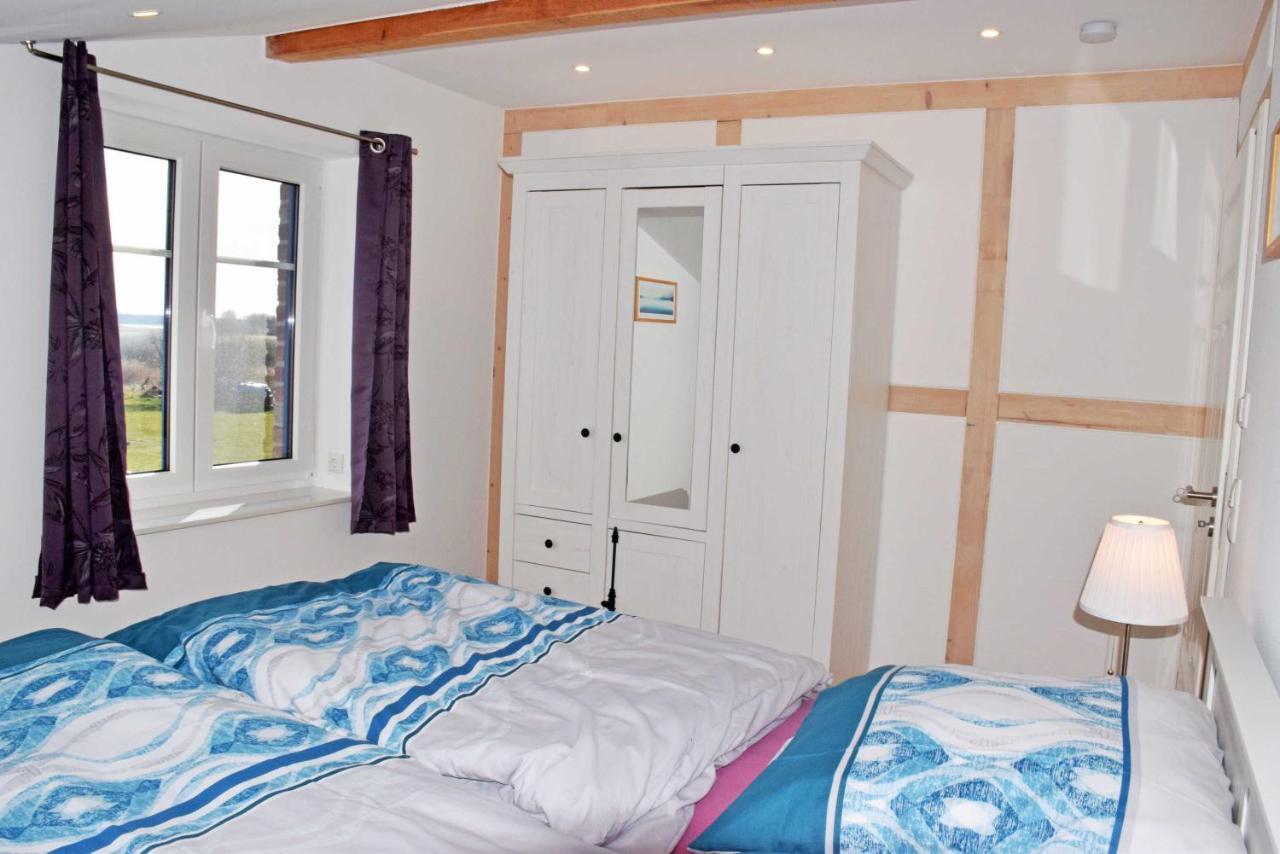 Ferienhaus Zum Boddenstrand Mit Ka Groß Zicker Exteriér fotografie