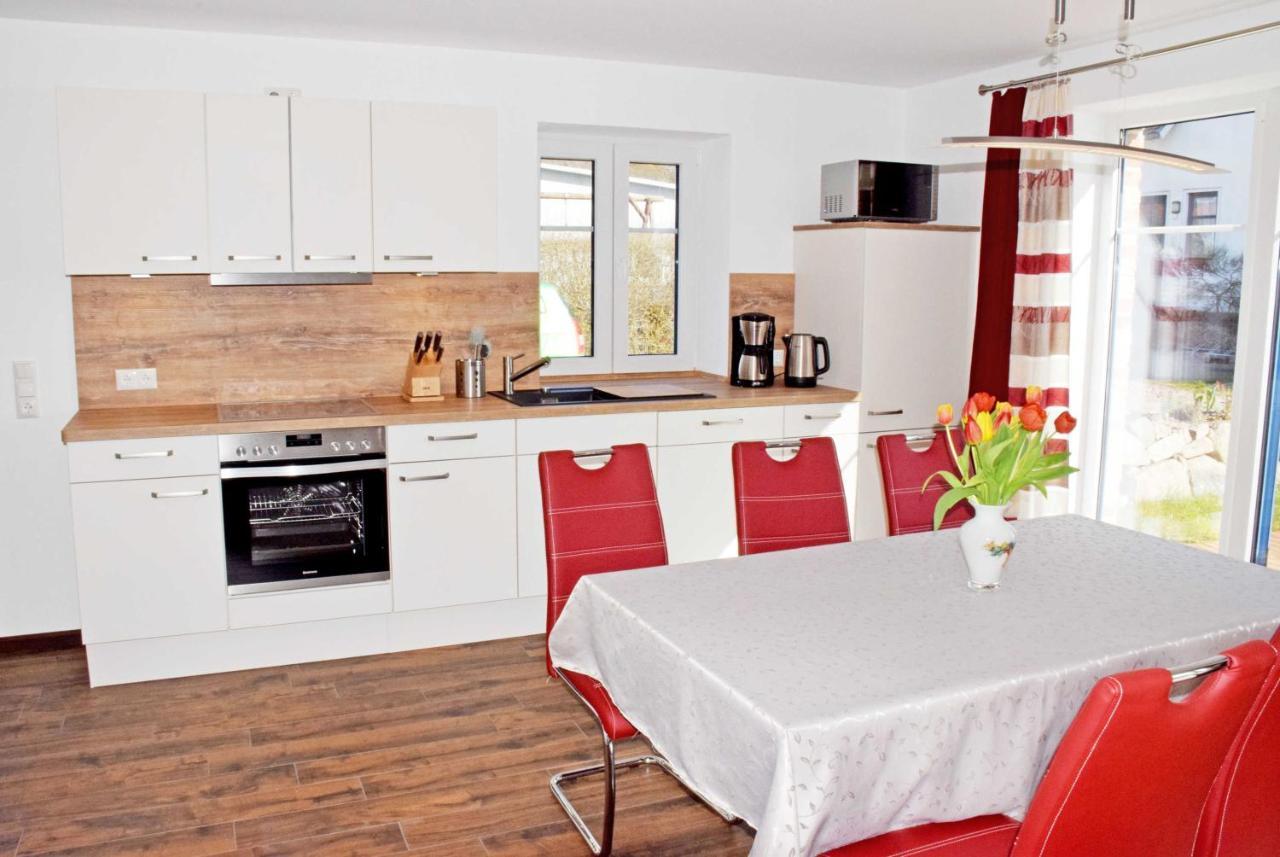 Ferienhaus Zum Boddenstrand Mit Ka Groß Zicker Exteriér fotografie