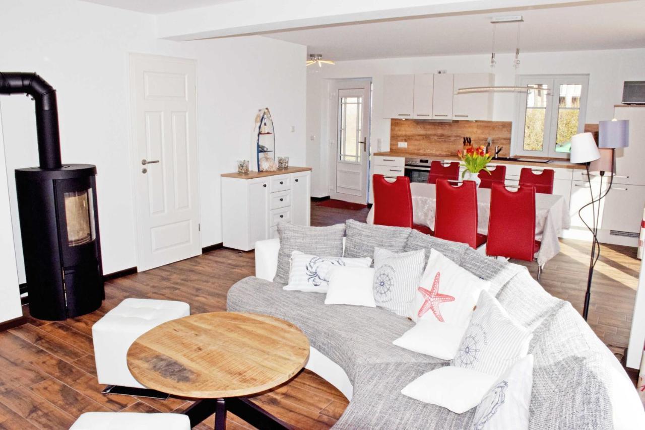 Ferienhaus Zum Boddenstrand Mit Ka Groß Zicker Exteriér fotografie